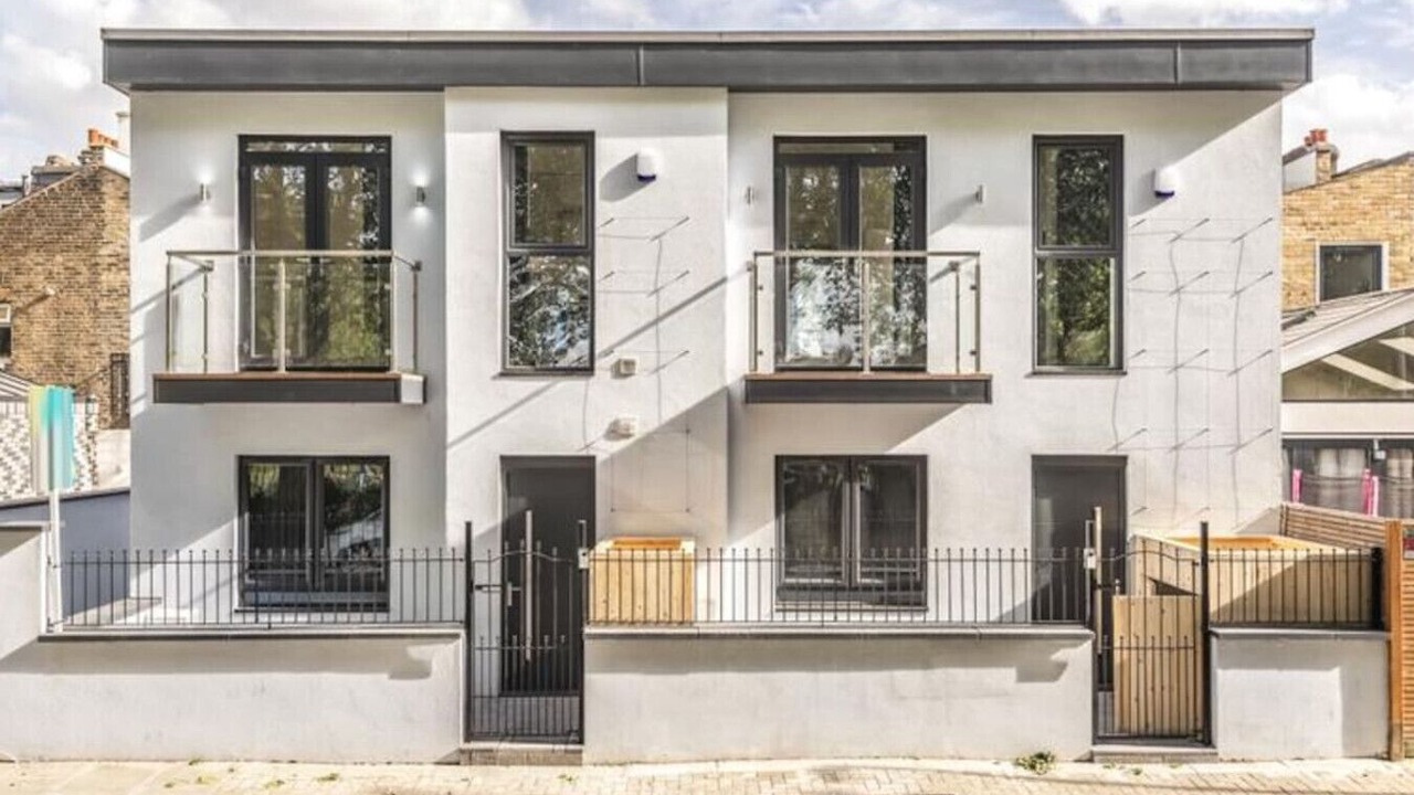 Photo of Outdoor in Southfields