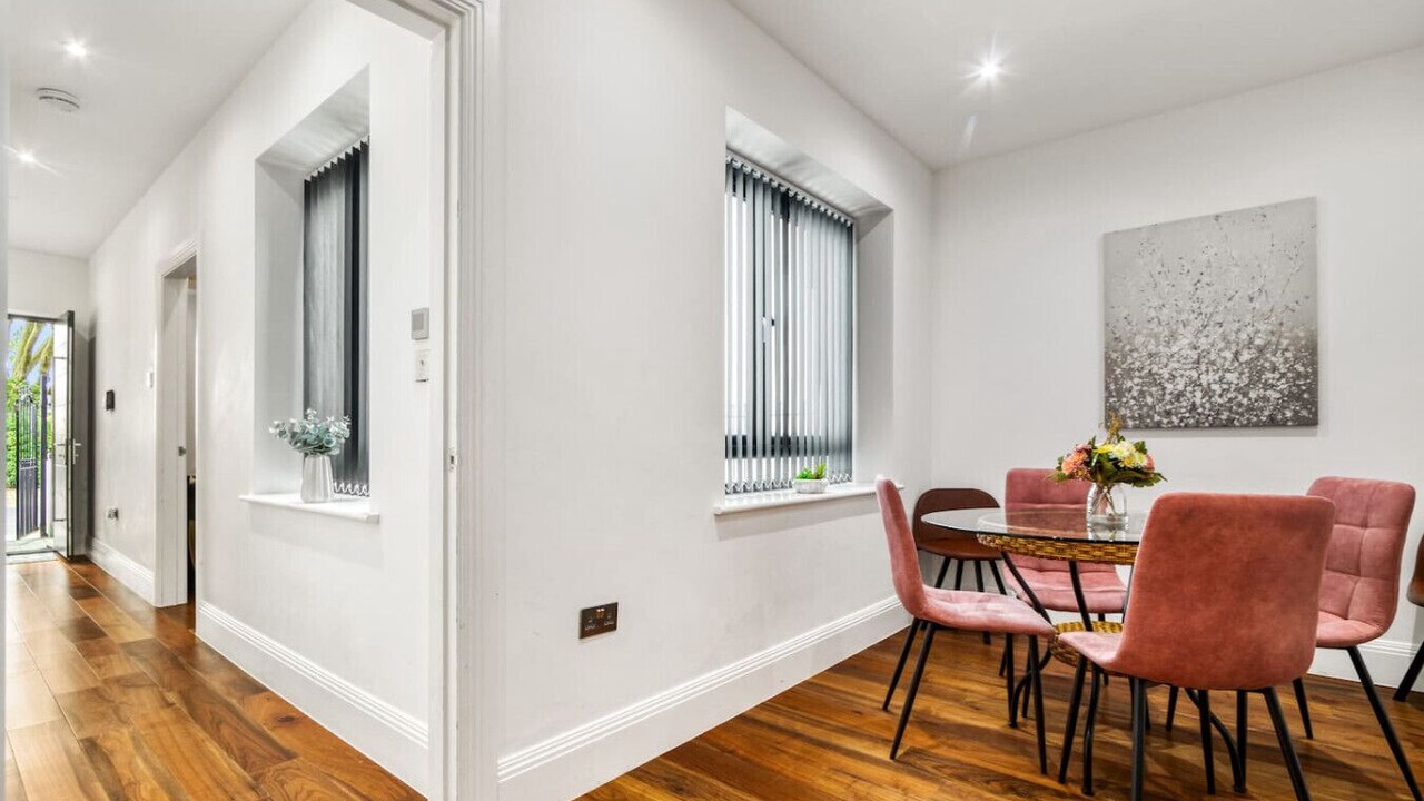 Photo of Others in Southfields