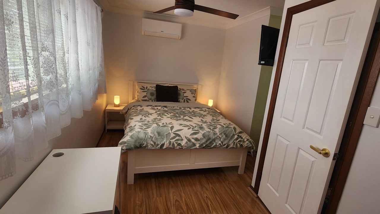 Photo of Bedroom in Oxenford