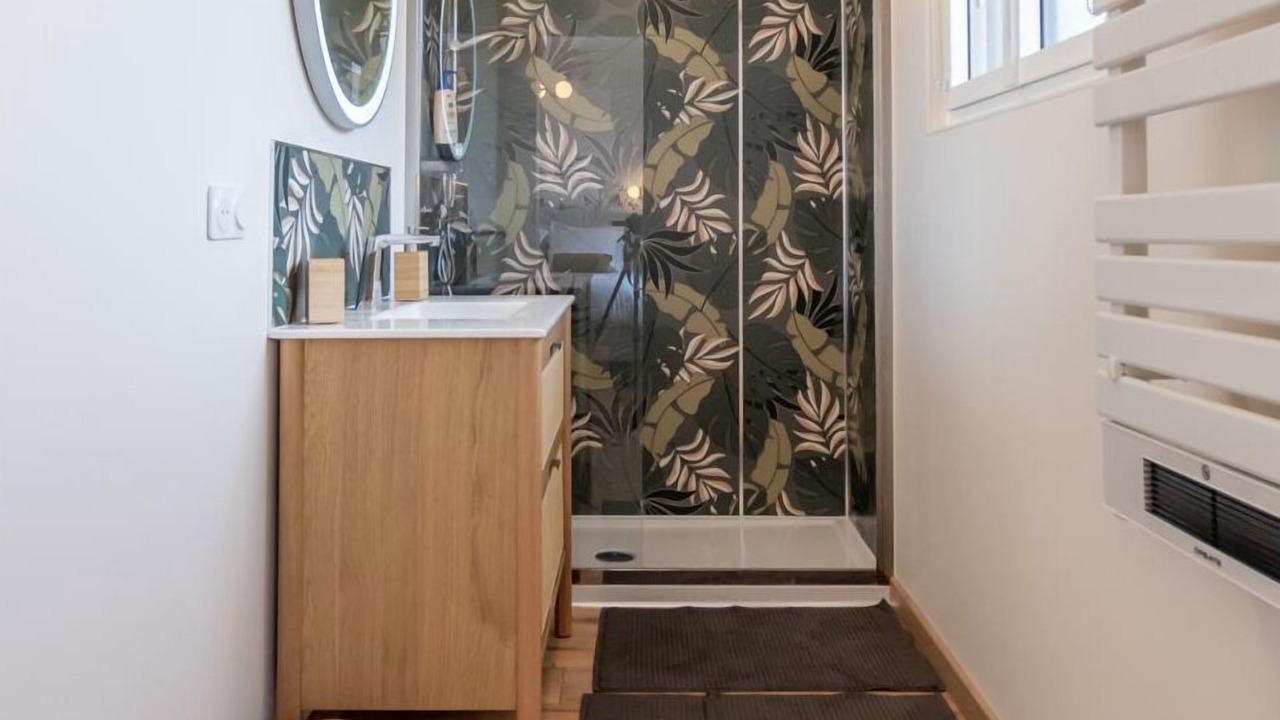 Photo of Bathroom in Hautvillers