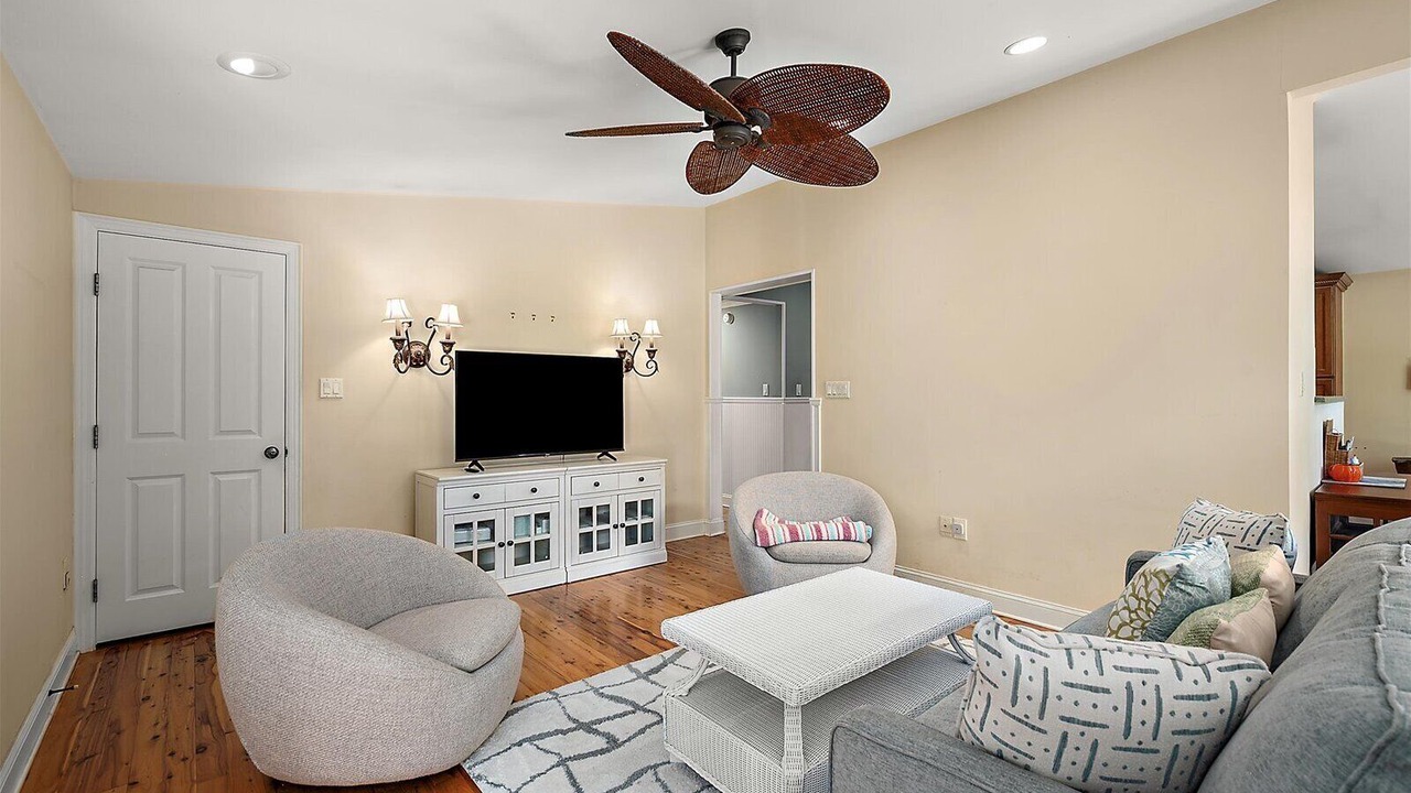 Photo of Livingroom in Ocean Pines