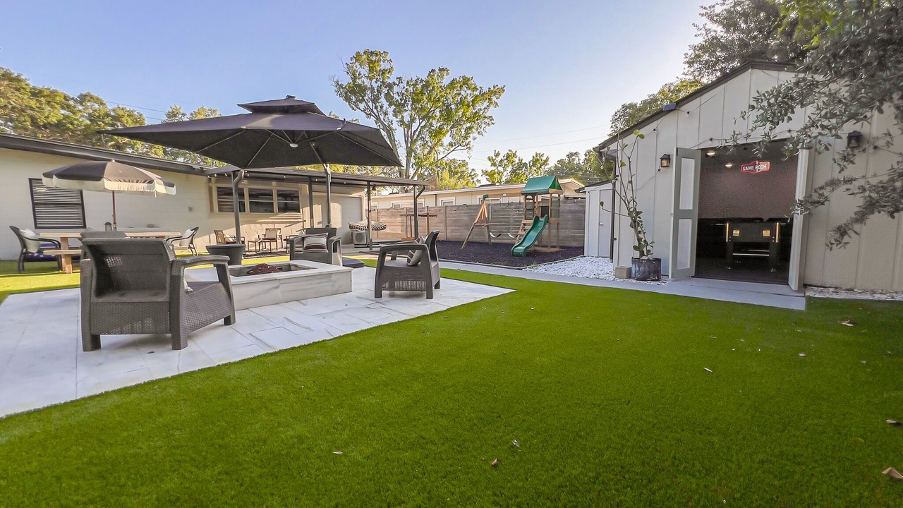 Photo of Outdoor in Dover Shores West