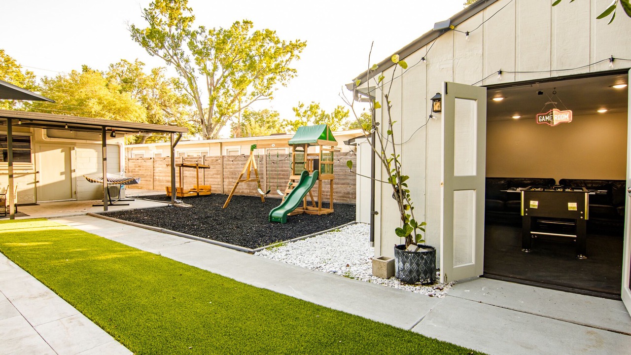 Photo of Others in Dover Shores West