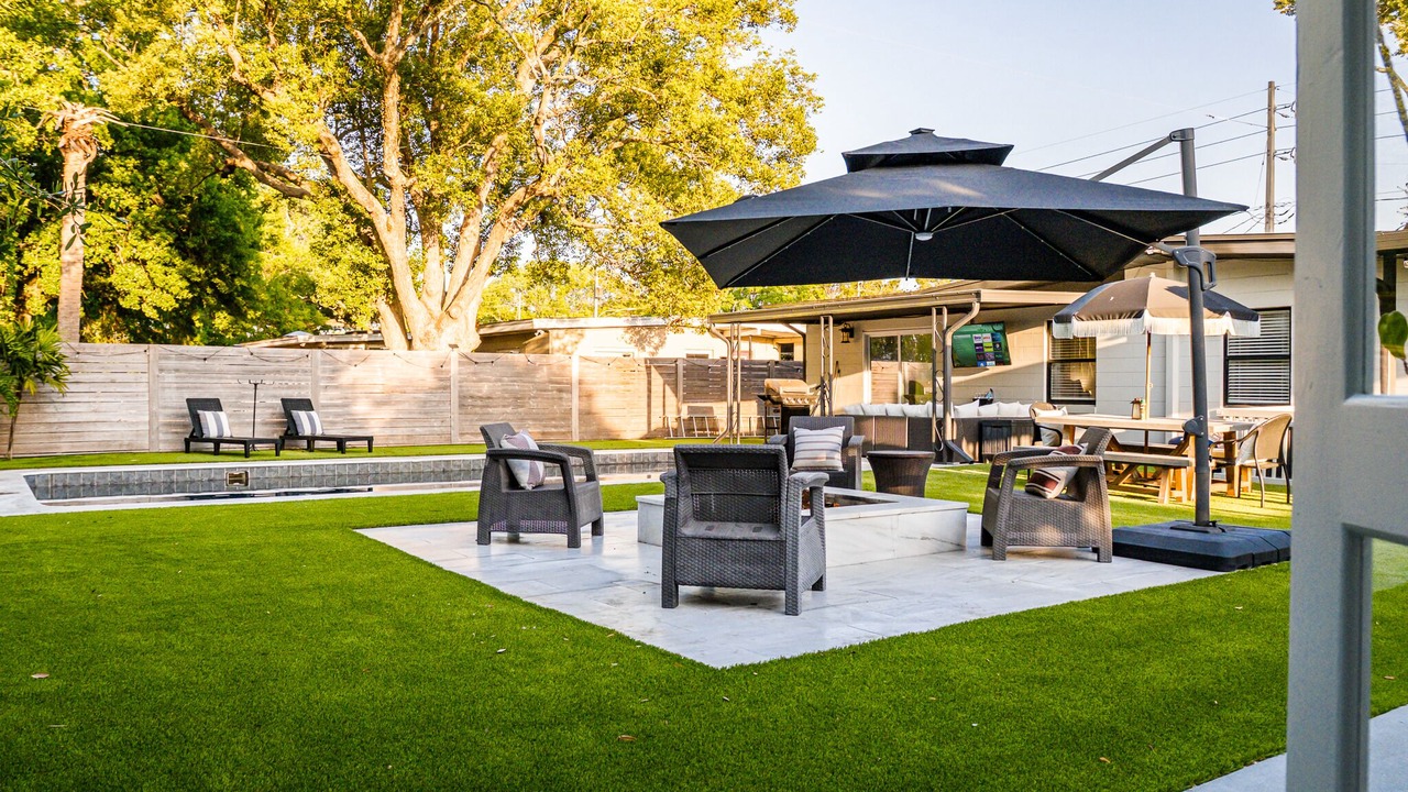 Photo of Outdoor in Dover Shores West