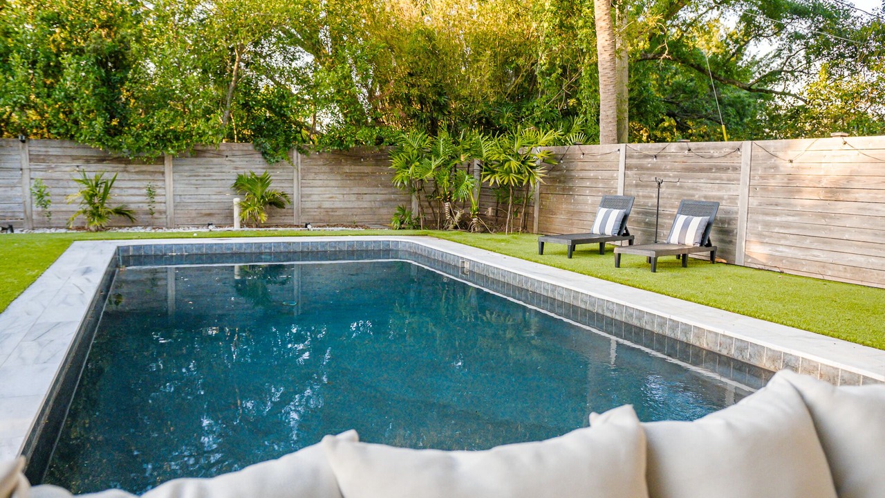 Photo of Outdoor in Dover Shores West