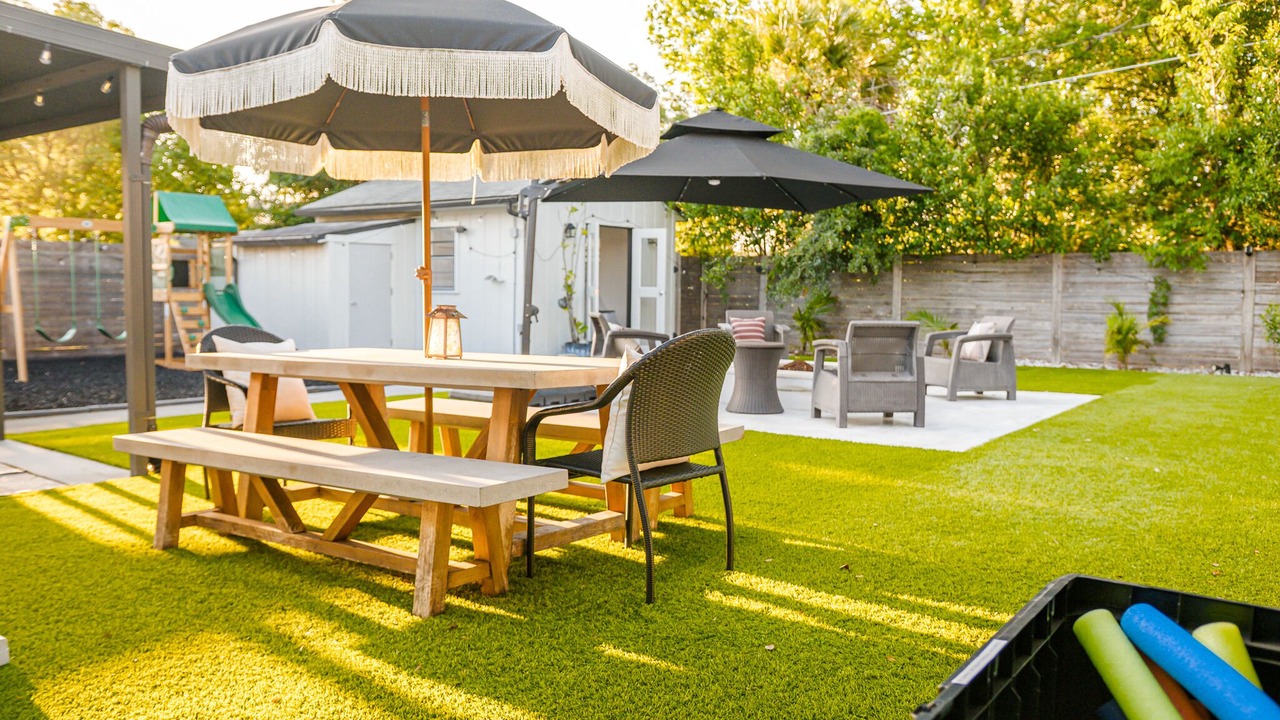 Photo of Outdoor in Dover Shores West