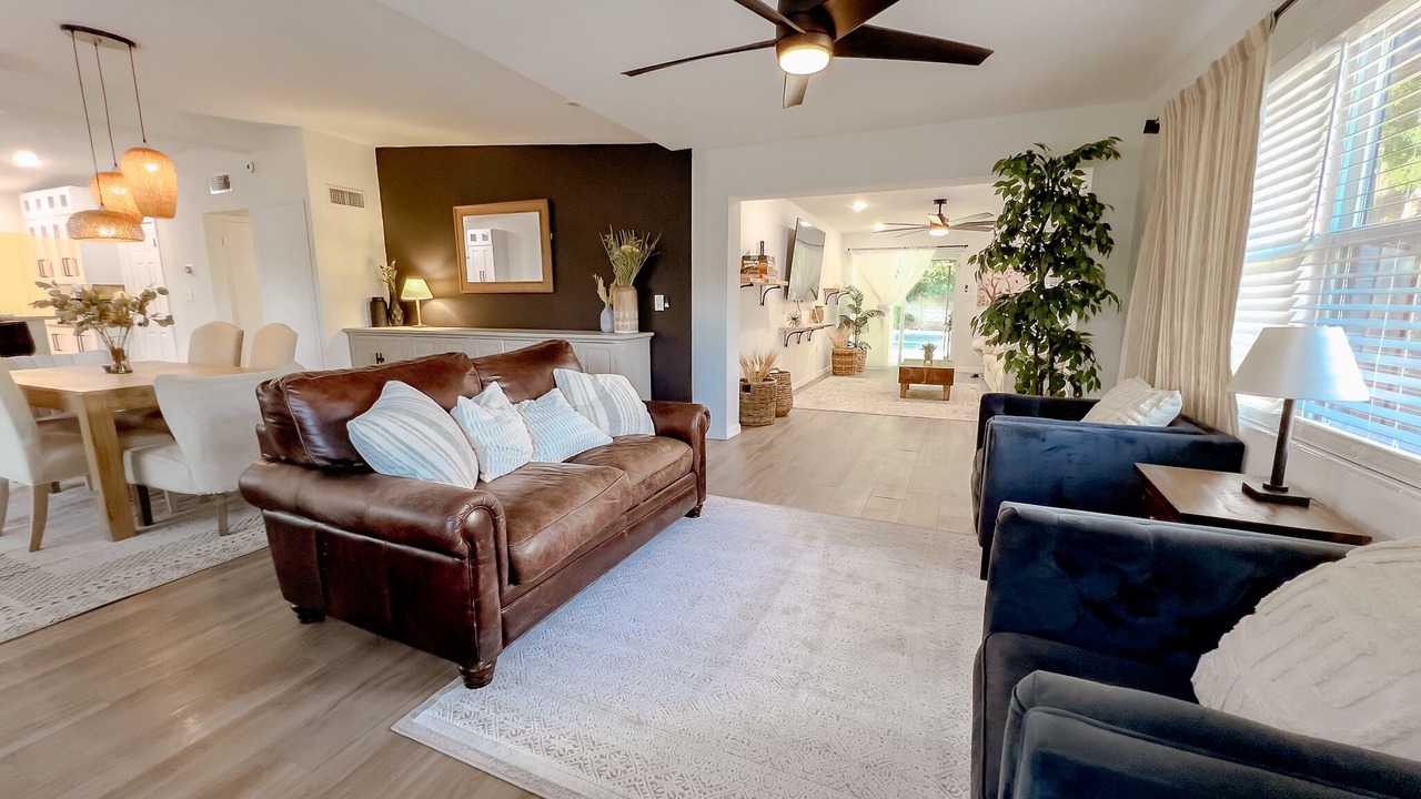 Photo of Livingroom in Dover Shores West