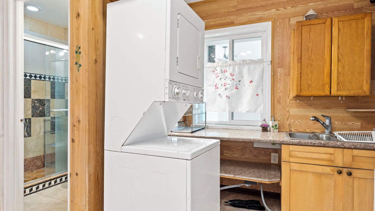 Photo of Bathroom in Monterey Heights