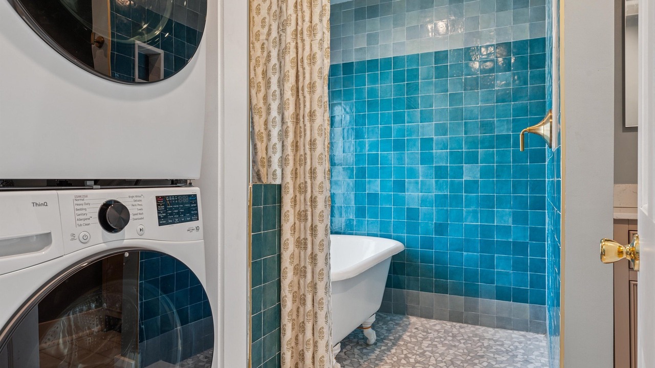 Photo of Bathroom in Pipes Cove