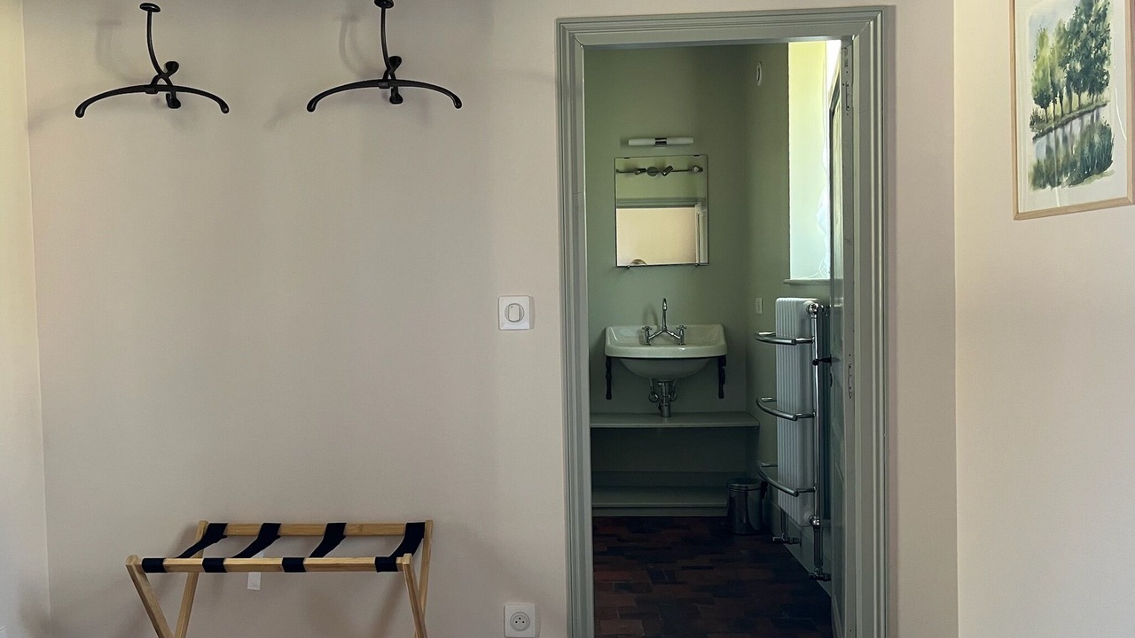 Photo of Bedroom in Montbouy