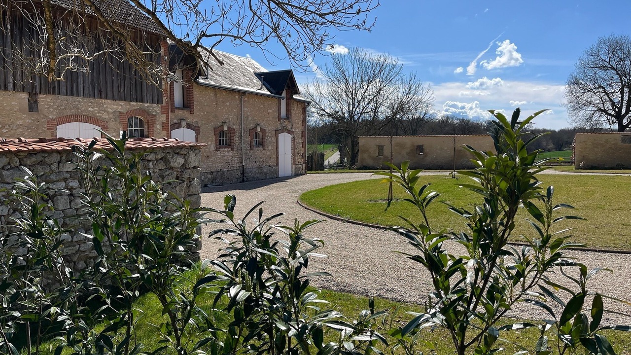 Photo of Outdoor in Montbouy