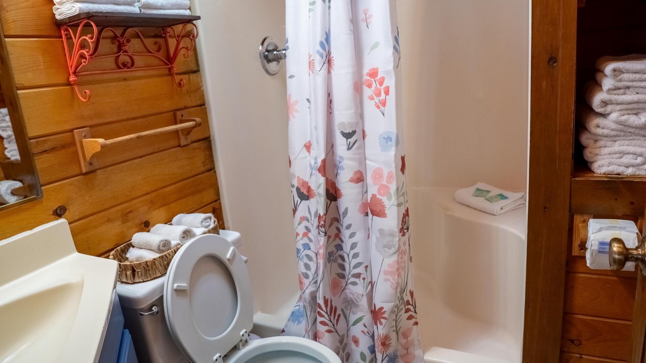 Photo of Bathroom in Eddyville