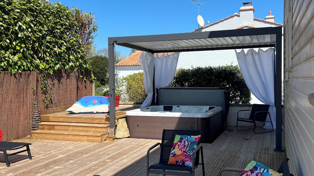 Photo of Patio Balcony in Saint-Michel-en-l'Herm