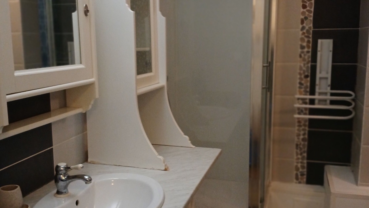 Photo of Bathroom in Savignac-les-Ormeaux