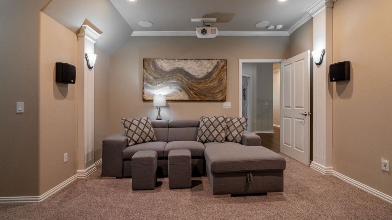 Photo of Livingroom in Kingston