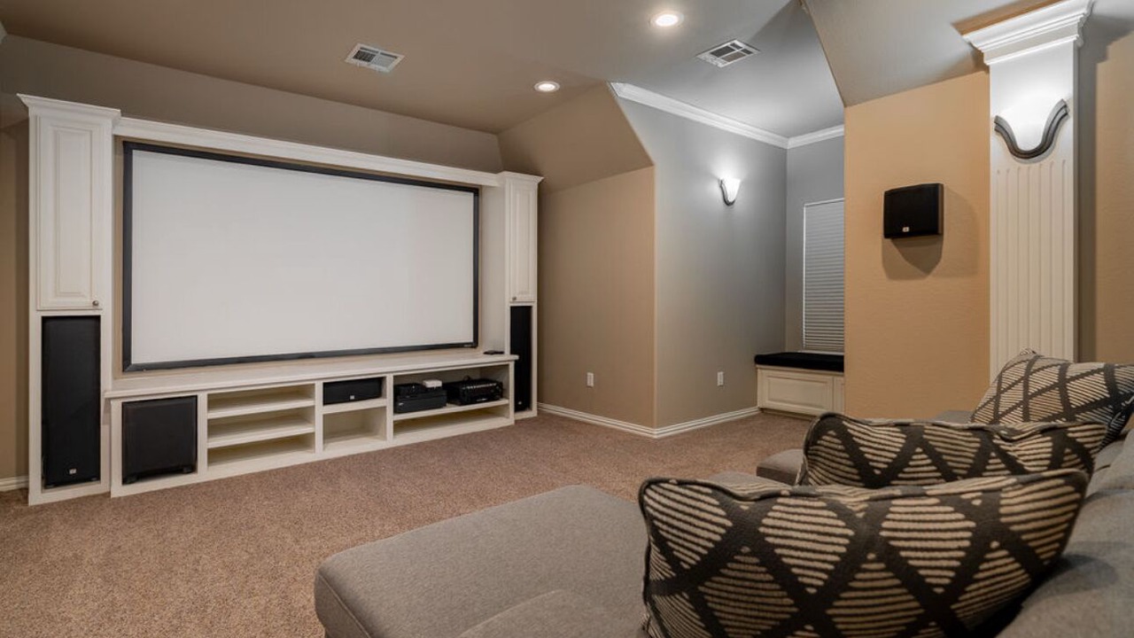 Photo of Livingroom in Kingston
