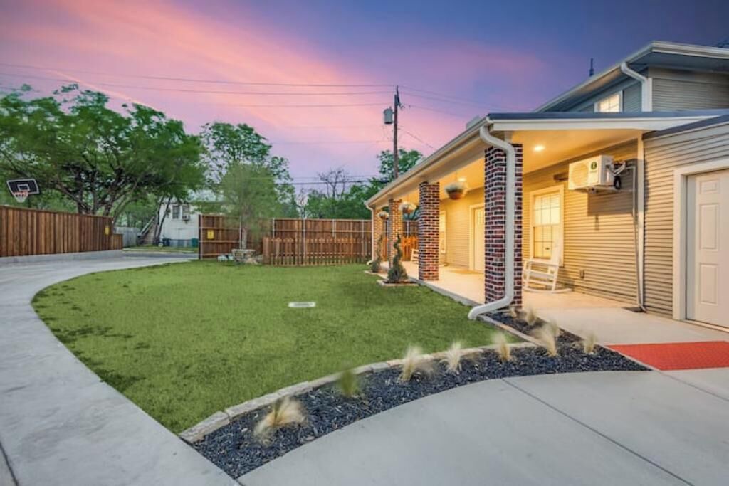 Photo of Outdoor in Denton