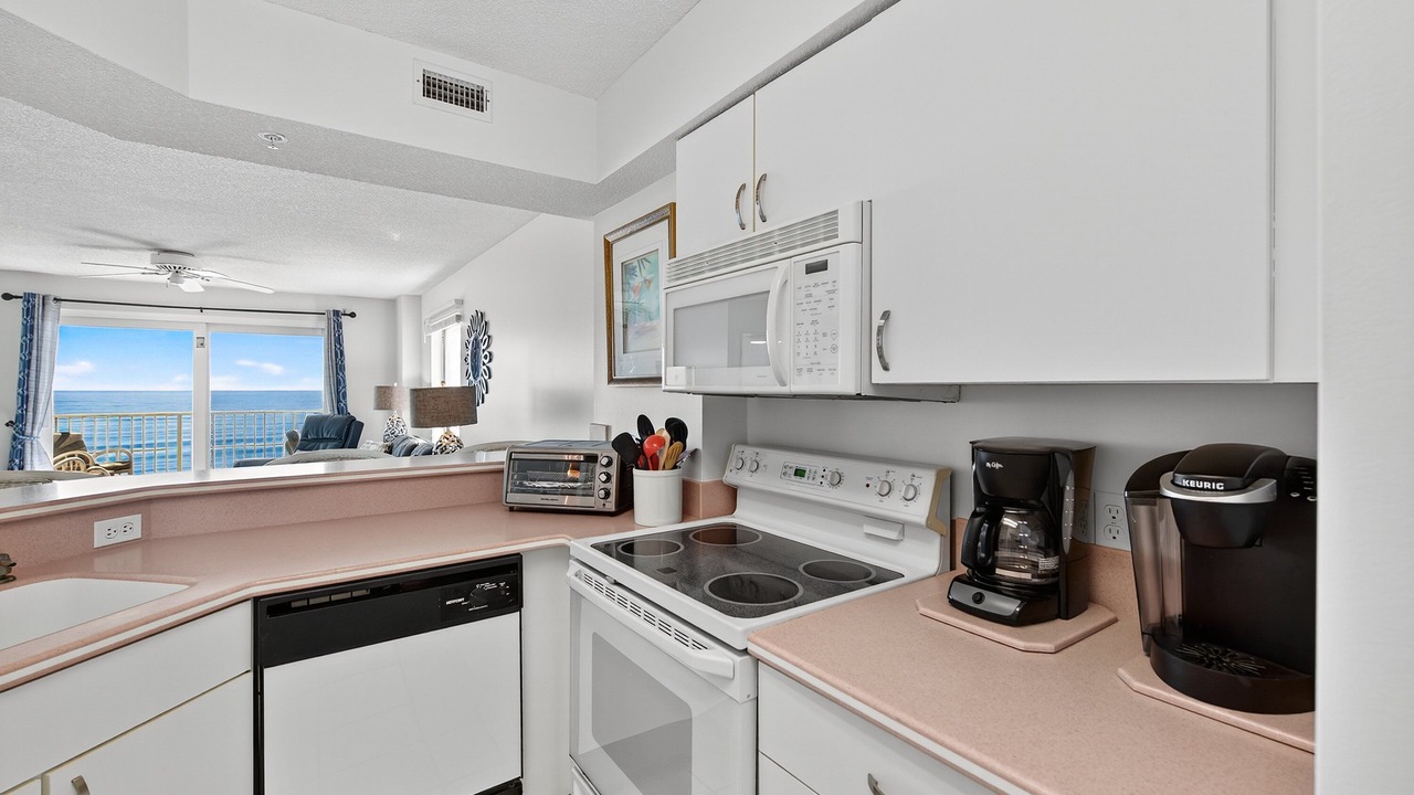 Photo of Bedroom in Seawinds Condo