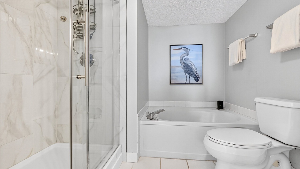Photo of Bathroom in Seawinds Condo