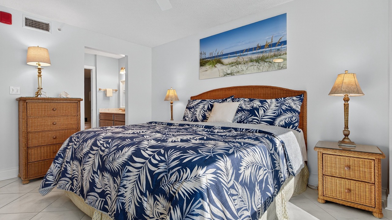 Photo of Bathroom in Seawinds Condo