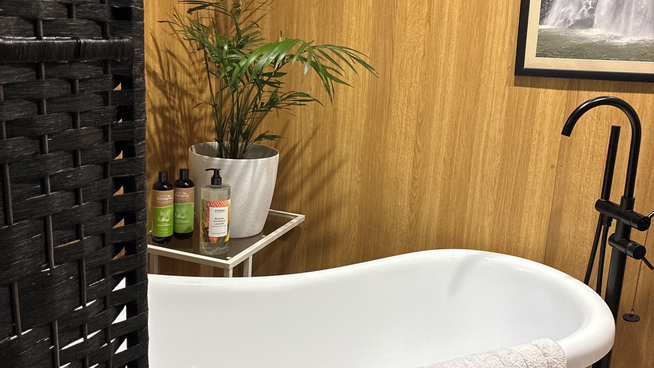 Photo of Bathroom in Springbrook