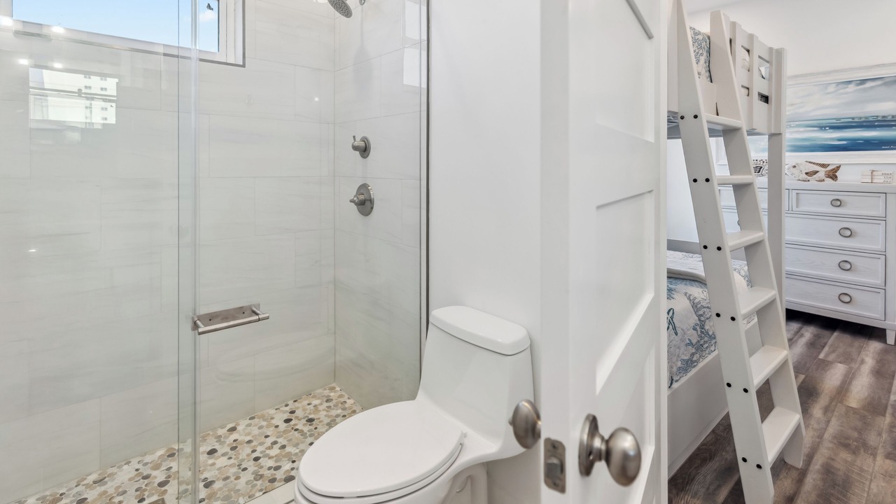 Photo of Bathroom in Thomas Drive