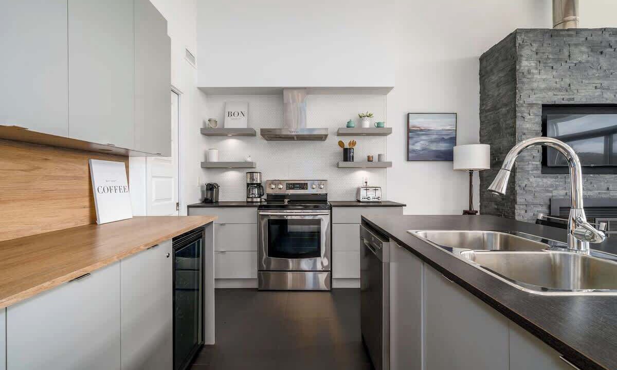 Photo of Kitchen in Petite-Riviere-Saint-Francois