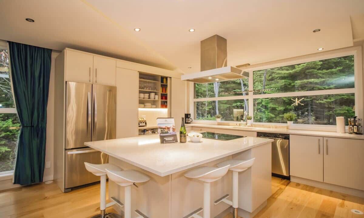 Photo of Kitchen in Petite-Riviere-Saint-Francois