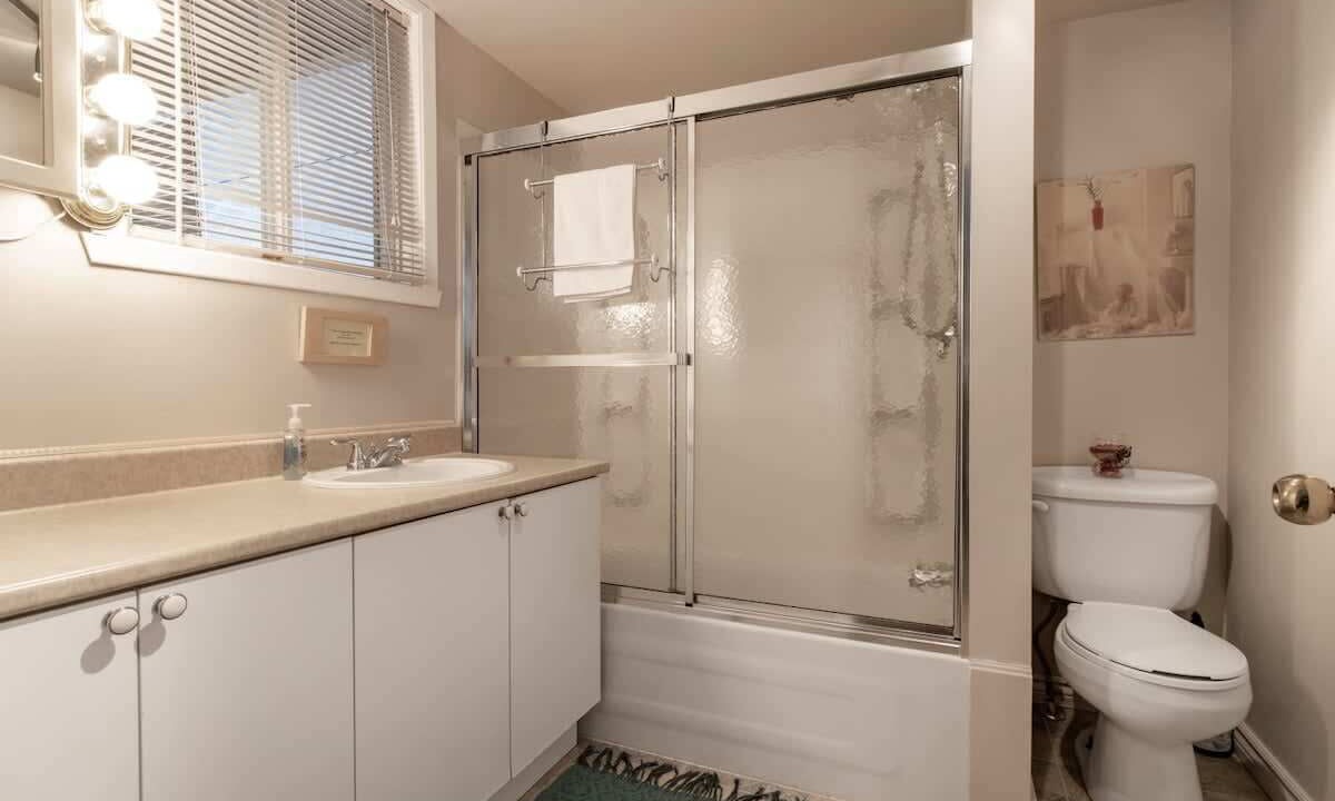 Photo of Bathroom in Baie-St-Paul
