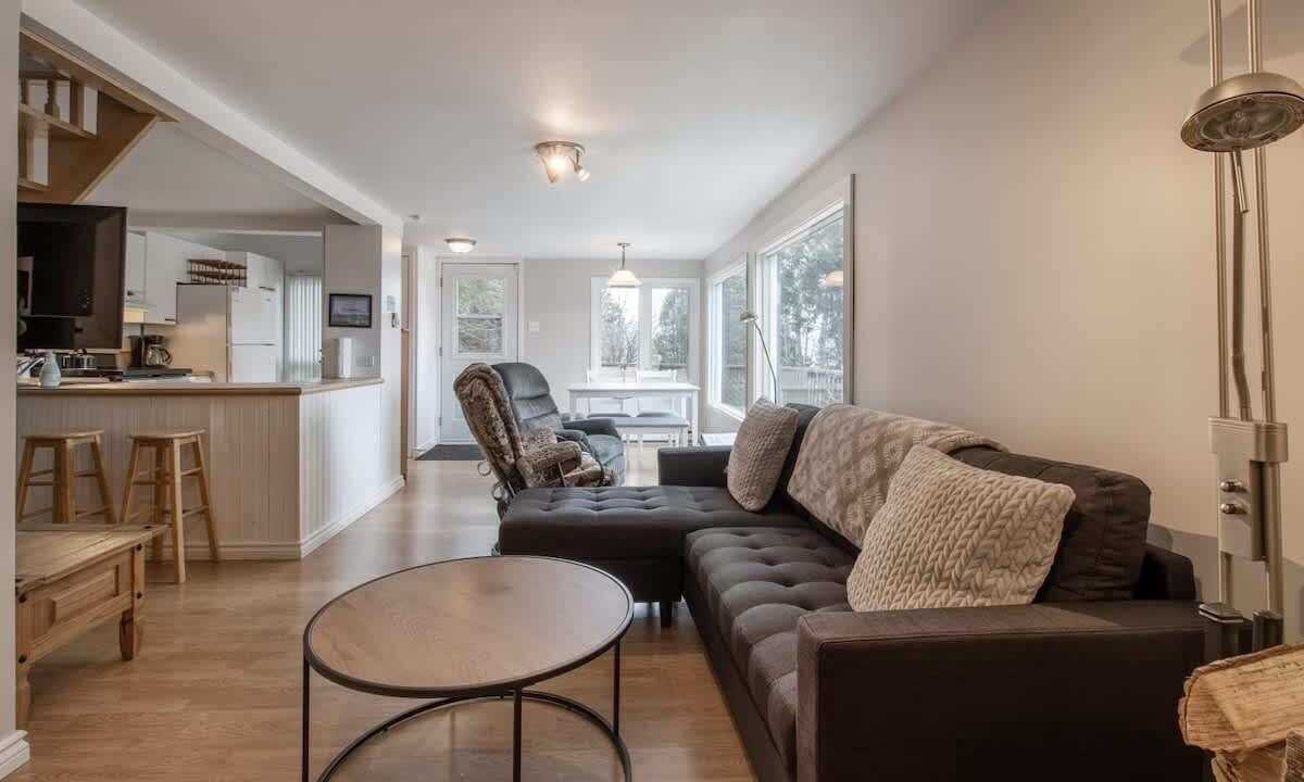Photo of Bedroom in Baie-St-Paul