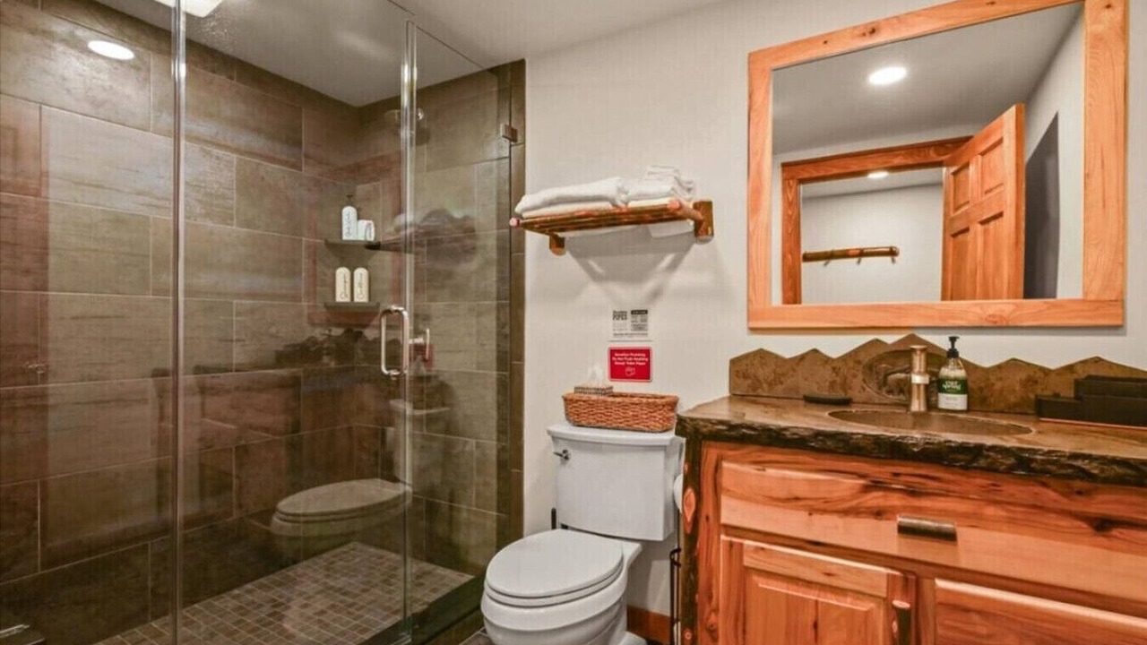 Photo of Bathroom in Tannersville