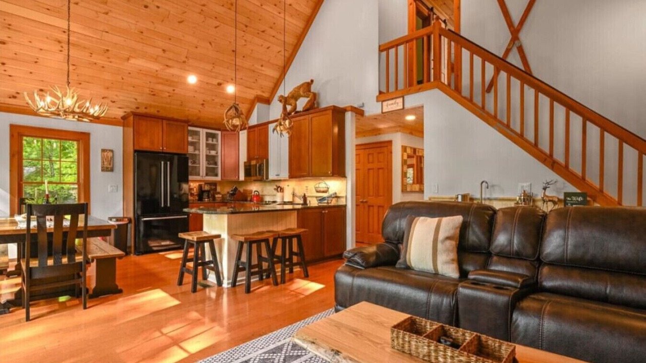 Photo of Livingroom in Tannersville