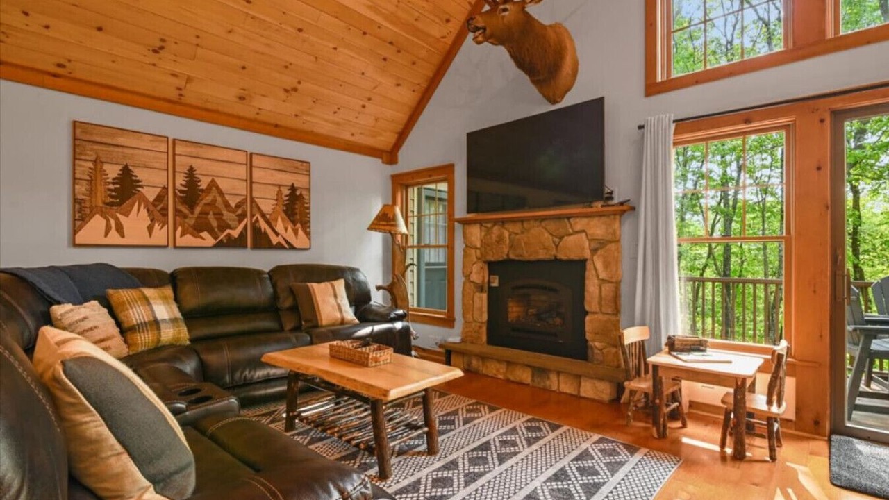 Photo of Livingroom in Tannersville