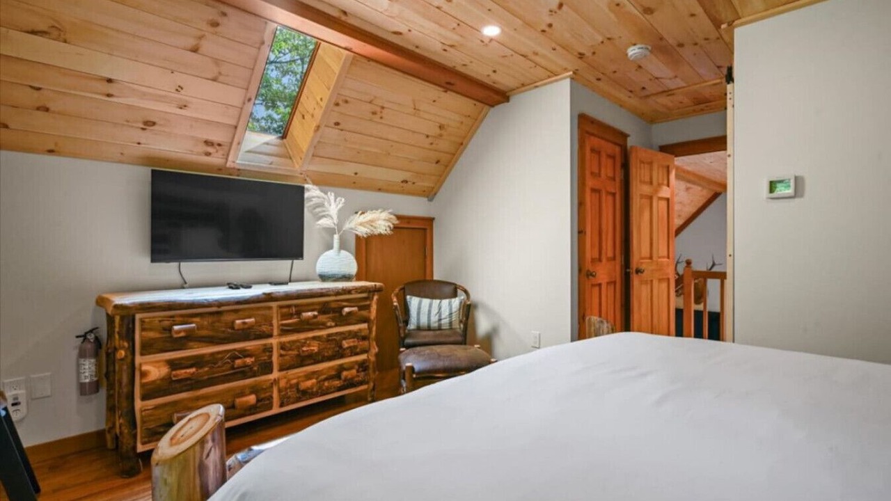 Photo of Bedroom in Tannersville