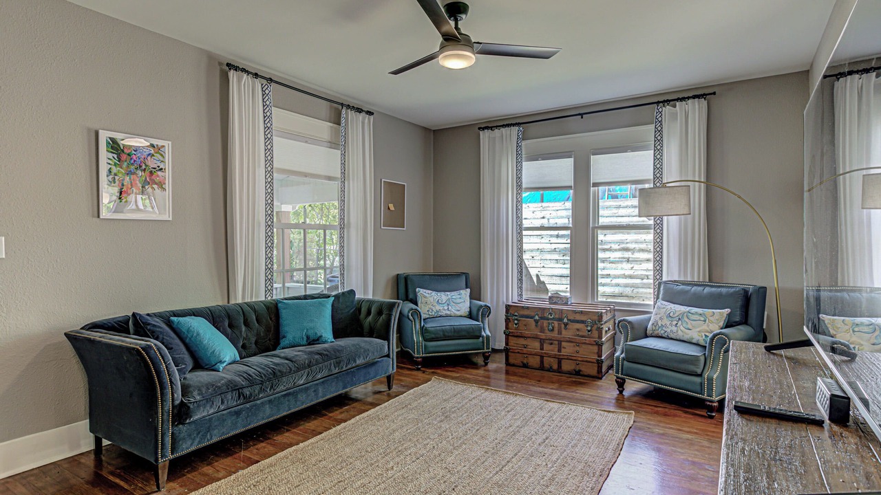 Photo of Bedroom in MLK