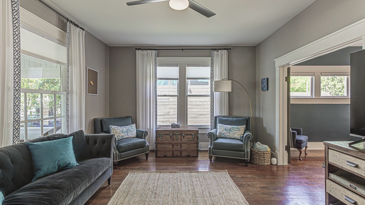 Photo of Bedroom in MLK