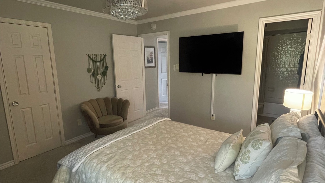 Photo of Bedroom in Pinehurst Of Atascocita