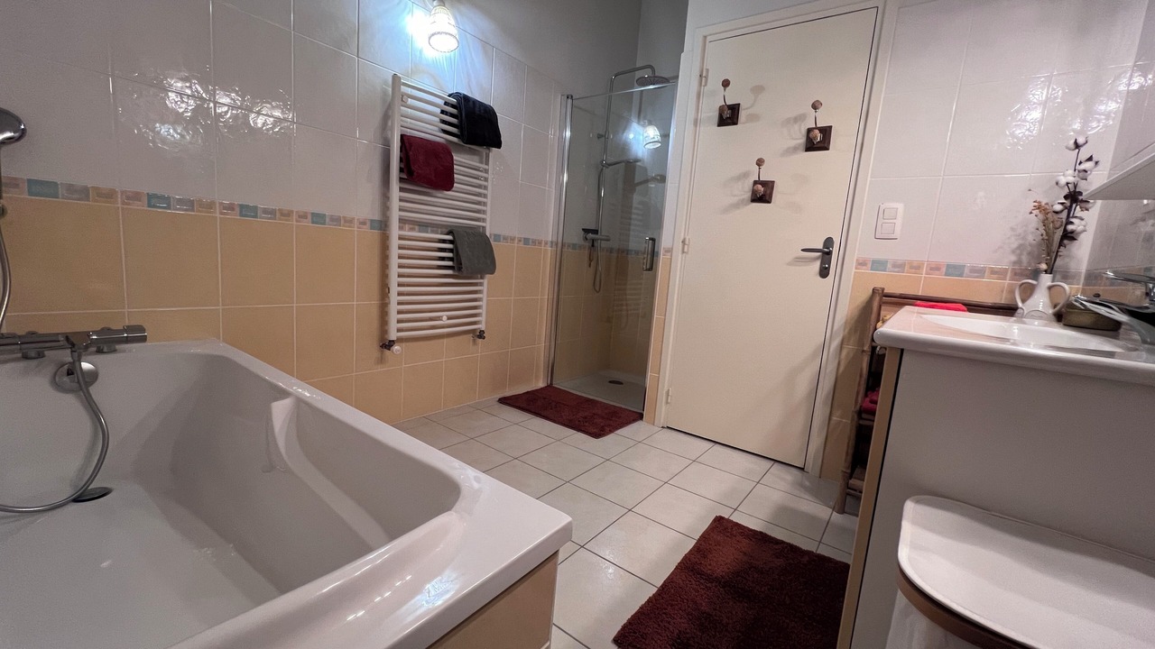 Photo of Bathroom in Chanonat