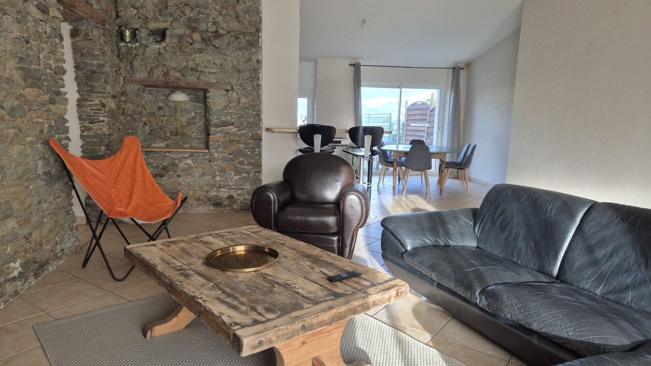 Photo of Livingroom in Oudon