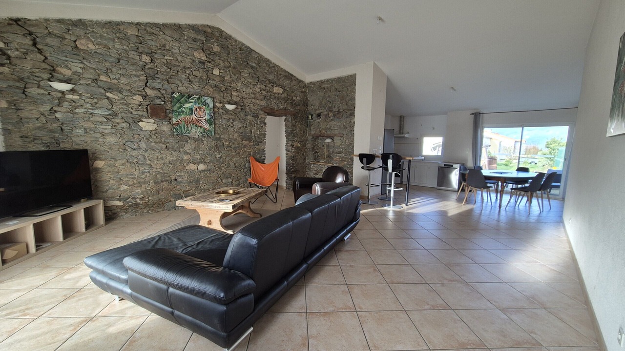 Photo of Livingroom in Oudon