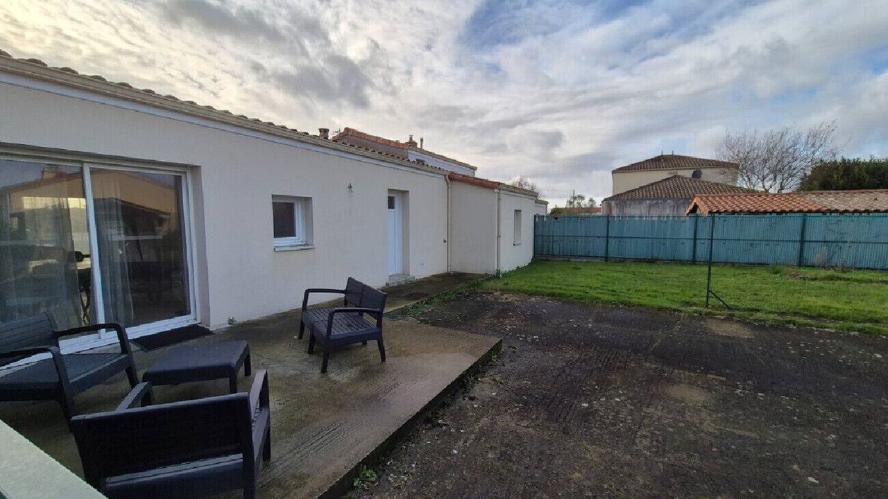 Photo of Others in Oudon