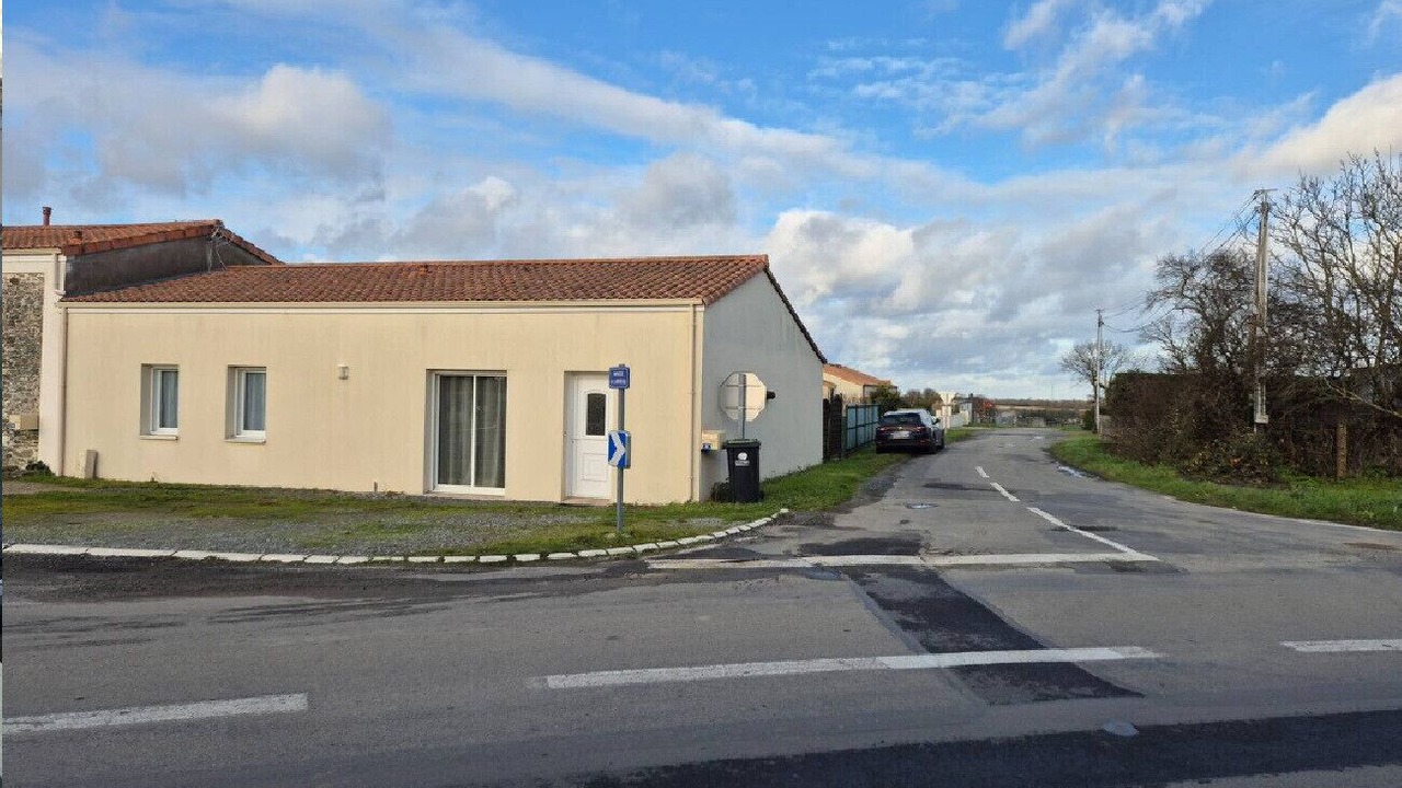 Photo of Others in Oudon