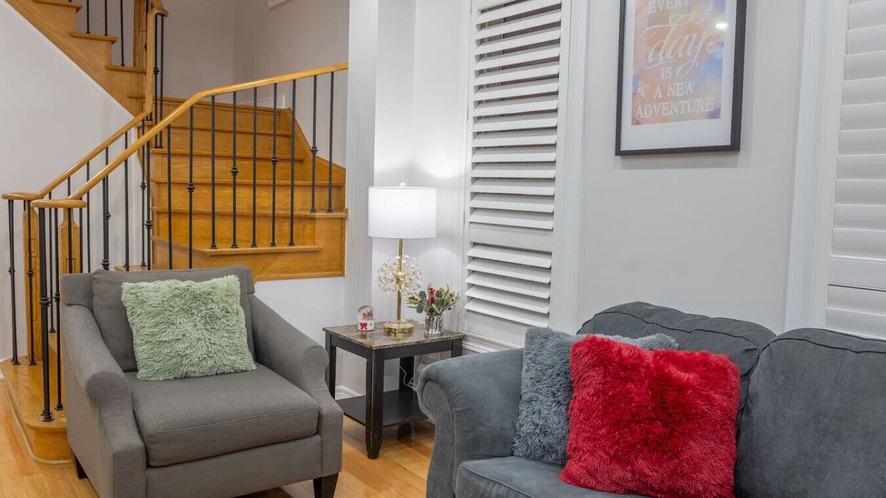 Photo of Livingroom in Mount Pleasant
