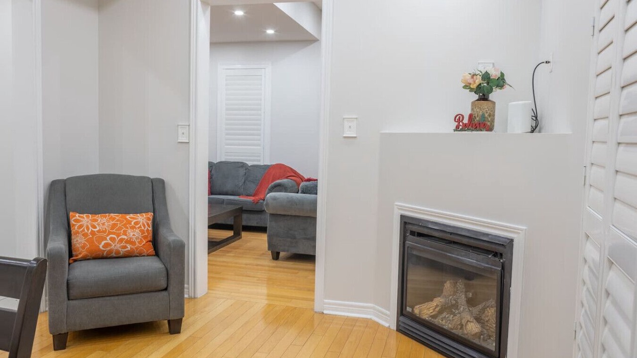 Photo of Livingroom in Mount Pleasant