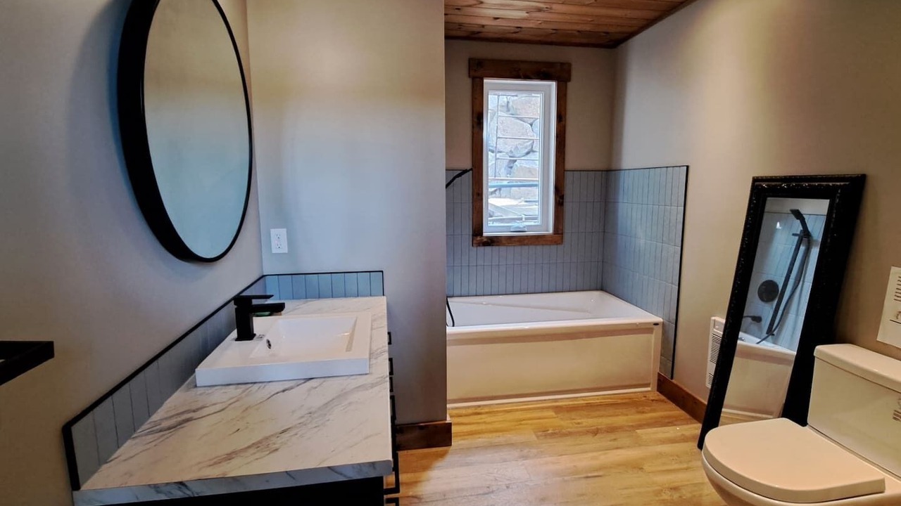 Photo of Bathroom in Val-des-Monts