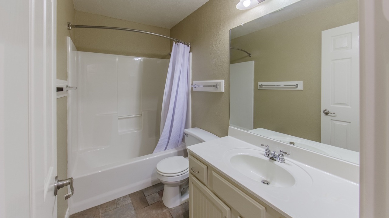 Photo of Bathroom in Flint