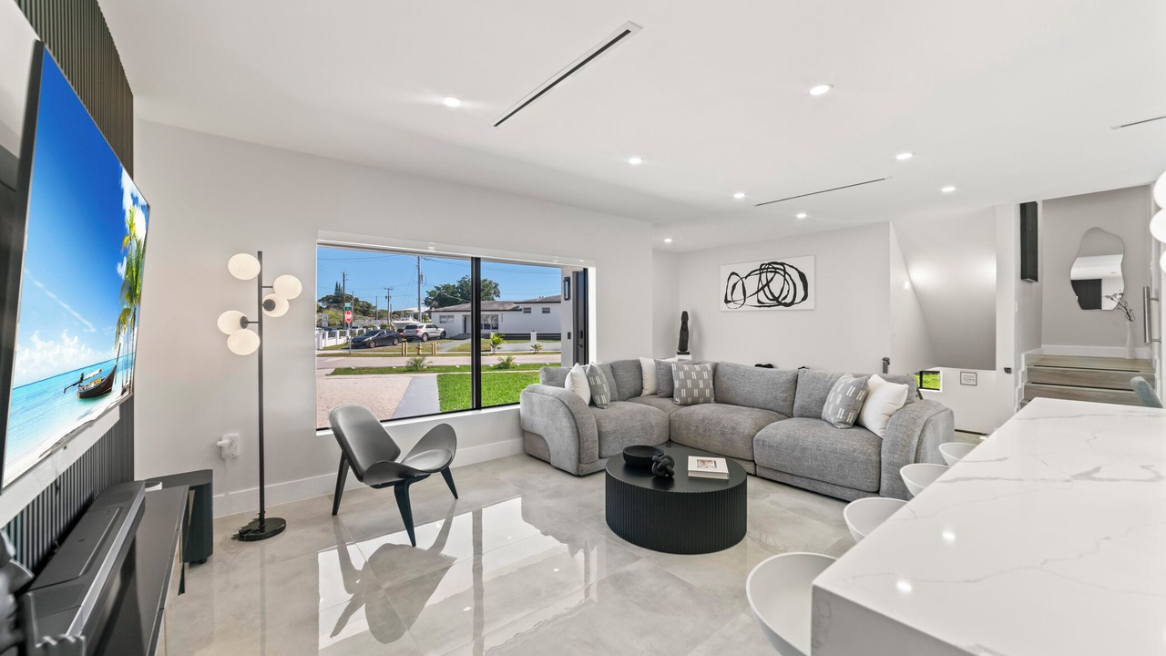 Photo of Bedroom in Miami Gardens