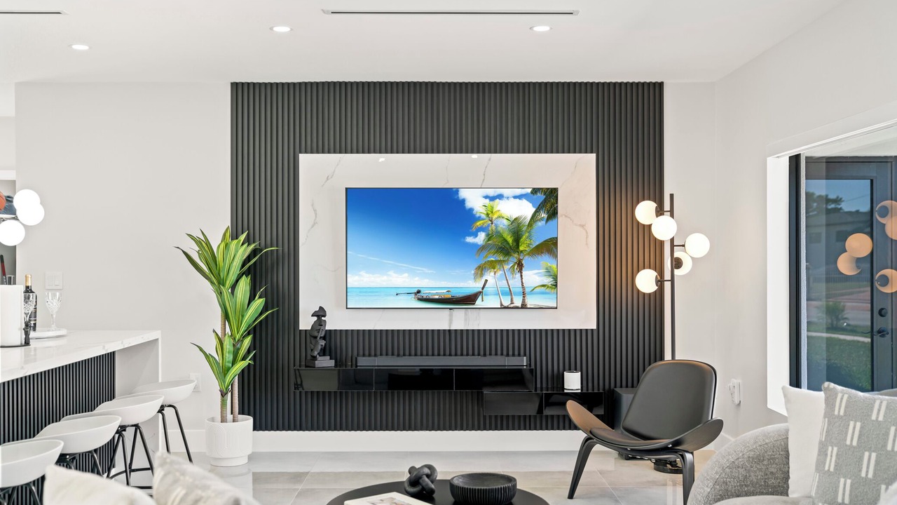 Photo of Bedroom in Miami Gardens