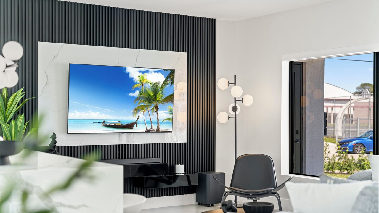 Photo of Bedroom in Miami Gardens