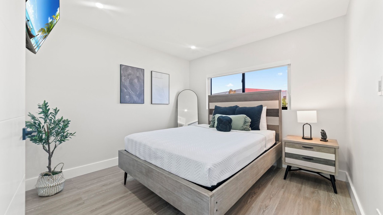Photo of Bedroom in Miami Gardens